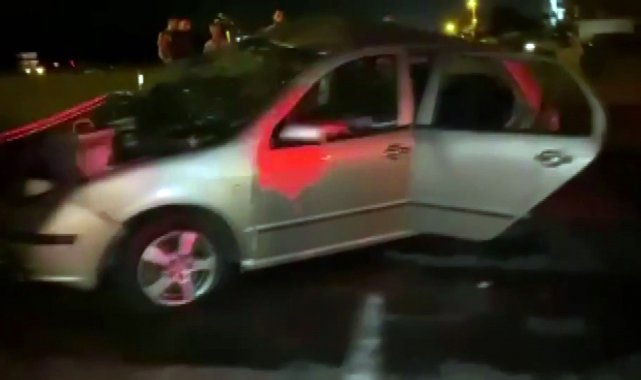 Kafa kafaya çarpışan araçlardan biri yayaya çarptı: 1 ölü, 3 yaralı