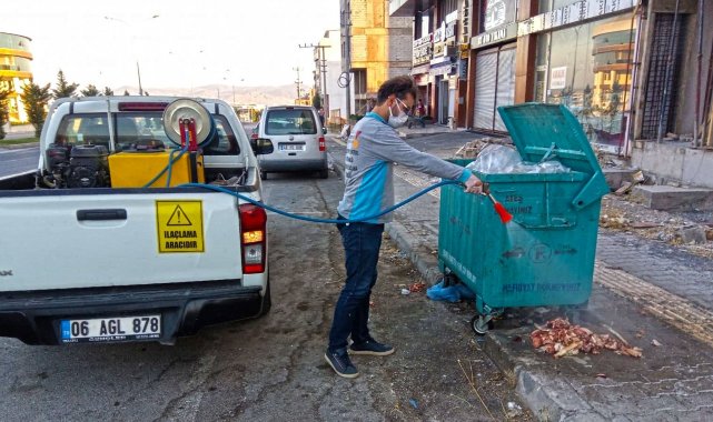 Kahramanmaraş&#039;ta hayvansal atıkların kaldırılması ve ilaçlama devam ediyor