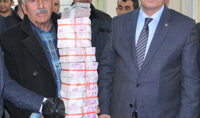 Kayseri Şeker&#039;den çiftçisine çifte bayram