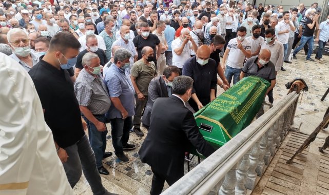 Kazada hayatını kaybeden CHP Gençlik Kolları Başkanı son yolculuğuna uğurlandı