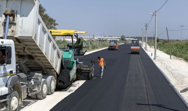 Kazanlı sahil yolu düzenleme çalışmaları devam ediyor