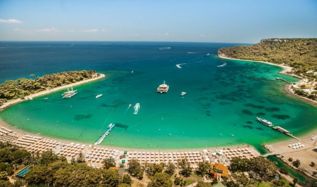 Kemer&#039;de otellerin doluluk oranı yüzde 100&#039;e ulaştı