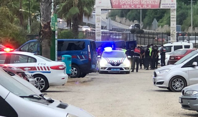 Kendilerini uyaran plaj işletmecilerine bıçak ve sopayla saldırdılar: 2 yaralı