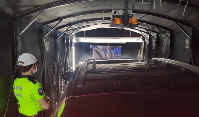 Kırklareli'nde trafik denetiminde sürücüler uyarıldı