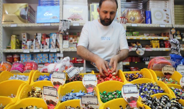 Kısıtlamasız bir bayrama hazırlanıyorlar