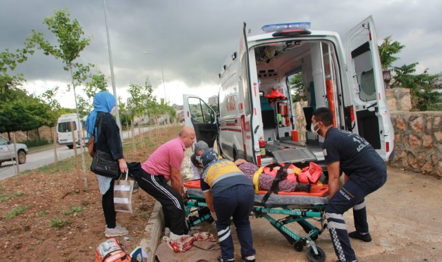 Kontrolden çıkan otomobil takla atarak durabildi, 1 kişi yaralandı