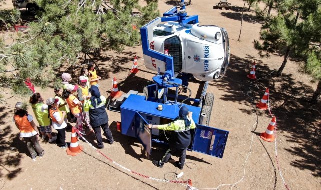Konya Emniyetinden çocuklara eğlenceli eğitim