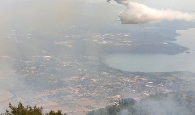 Köyceğiz'de yangın devam ediyor