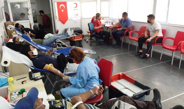 Kulu'da Kızılay ekipleri kan aldı