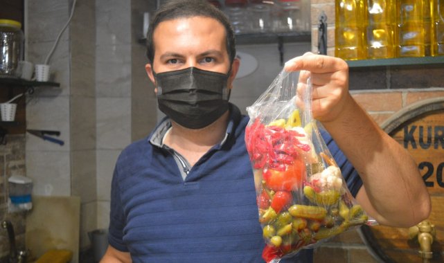 Kurban etinin yanında en güzeli 'Acı biber turşusu'