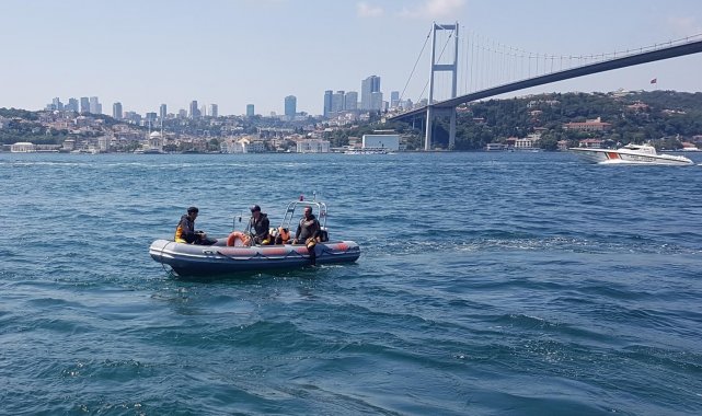 Kuzguncuk'ta serinlemek için denize giren kişi kayboldu