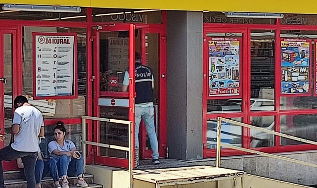 Markette bıçaklı dehşet: 1 ağır yaralı