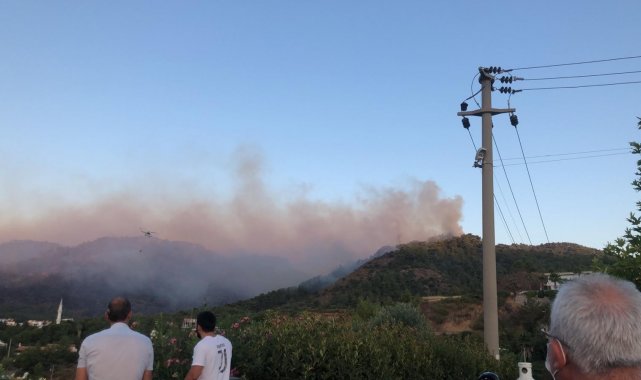 Marmaris&#039;teki orman yangını devam ediyor