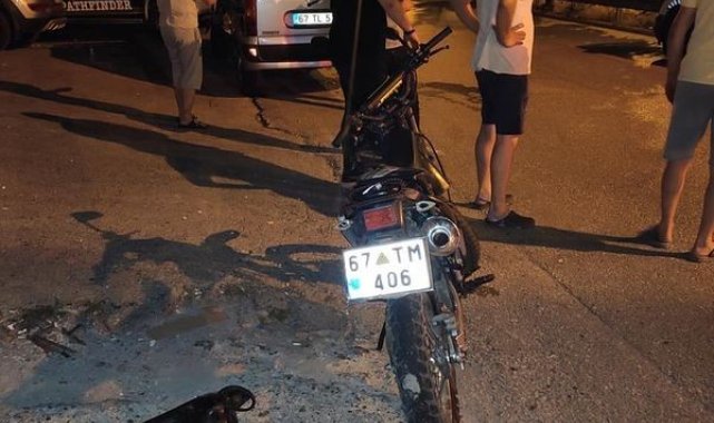 Motosiklet otomobile çarptı: 1 yaralı