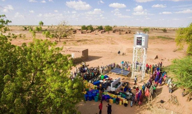Nijer&#039;in başkenti Niamey&#039;de su kuyusu açıldı