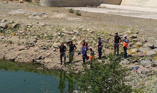 Öğretmenin cansız bedeni gölette bulundu