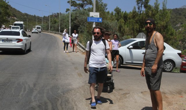 Ölüdeniz'e ulaşmak için kilometrelerce yürüdüler