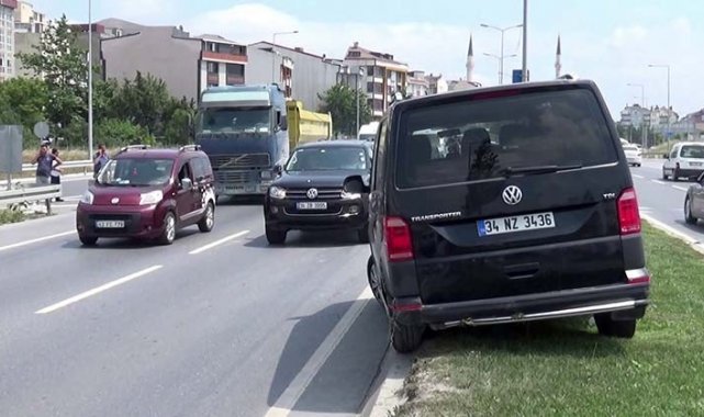 Orta refüjde asılı kaldı