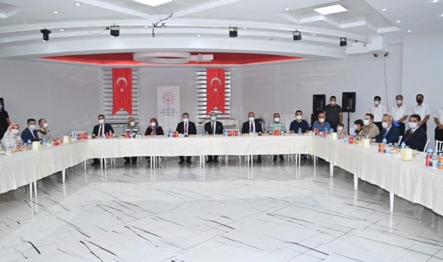 Osmaniye Valisi Yılmaz: "FETÖ'cüler bu memleketi sahipsiz sandı"