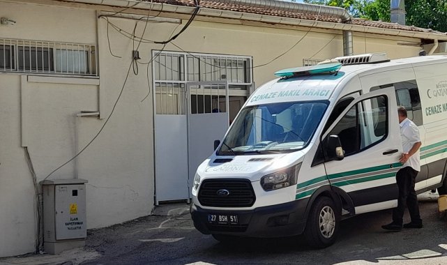 Otomobil takla attı: çocuğu öldü, anne yaralandı