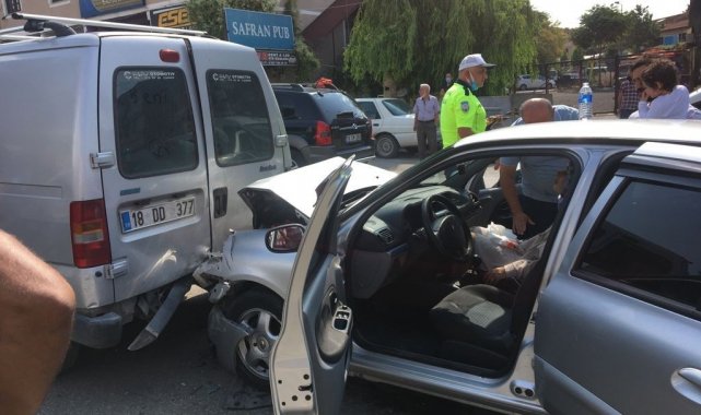 Safranbolu&#039;da zincirleme kaza: 2 yaralı