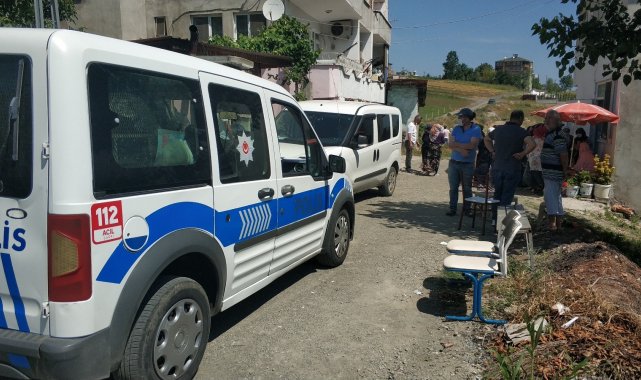 Samsun'da evinin önünde düşen yaşlı kadın hayatını kaybetti