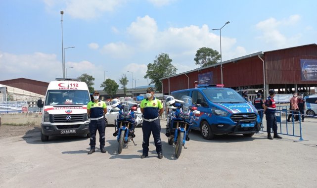 Sancaktepe'de jandarma kurban satış ve kesim yerlerini denetledi
