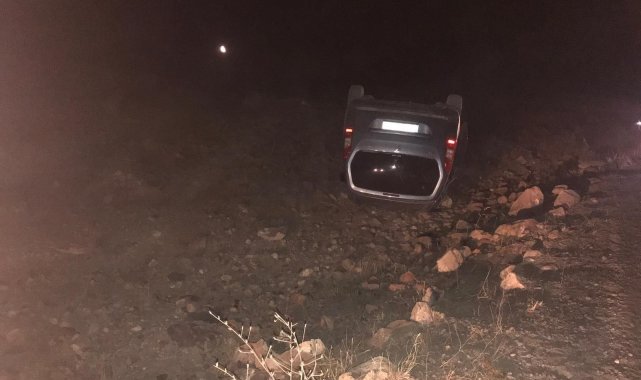 Sarıkamış&#039;ta otomobil takla attı: 5 yaralı