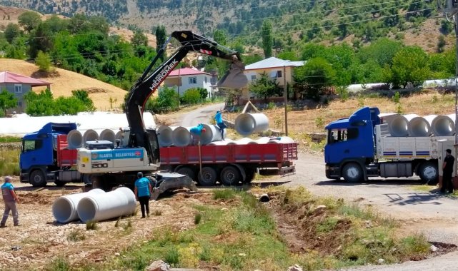 Sık kullanılan yayla yollarında bakım çalışması