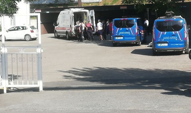 Silahı ateş alan asker yaralandı