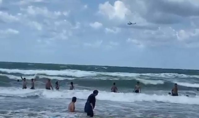 Şile'de yasağı hiçe sayan vatandaşlar denize girmeye devam etti