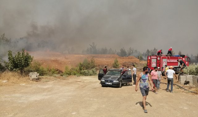 Silifke&#039;deki yangın yerleşim yerlerine ulaştı