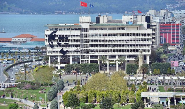 Soyer, Büyükşehir binası için konuştu: "Bina yıkılacak"