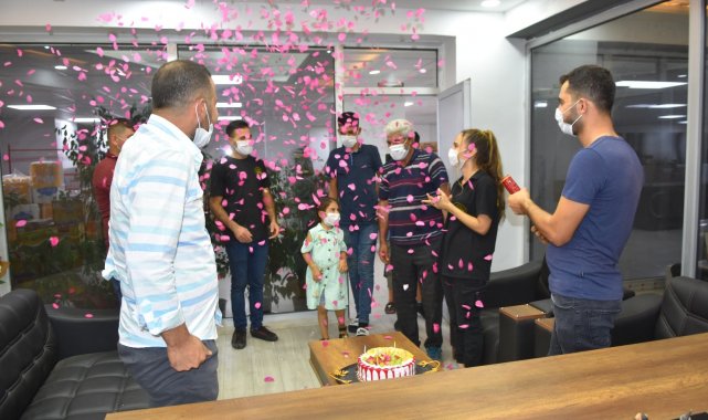 Talasemi hastasına markette doğum günü sürprizi