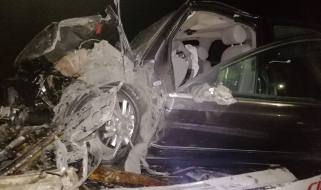 Tali yoldan çıkan tır zincirleme kazaya neden oldu: 3 yaralı