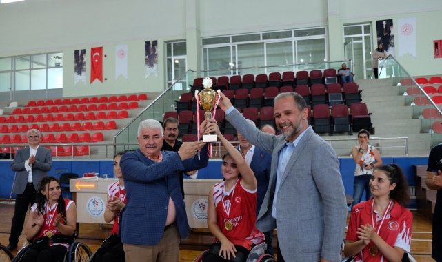 Tekerlekli Sandalye Basketbol Kadınlar Türkiye Şampiyonası İskenderun'da yapıldı