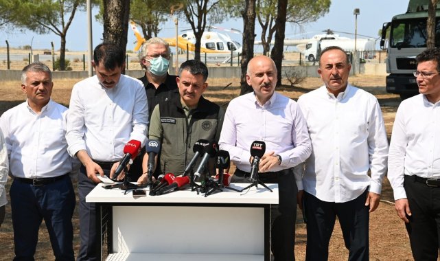 Ulaştırma Bakanı Karaismailoğlu: "İnşallah en kısa zamanda tüm yangınları söndürme çabası içerisindeyiz"