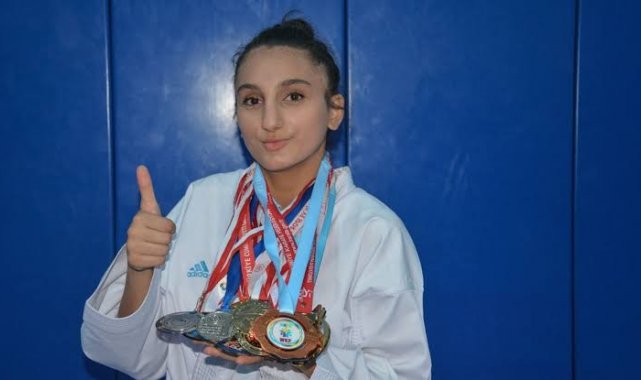 Uygur, Türkiye Şampiyonu olarak döndü