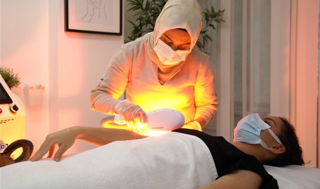 Uzmanlar epilasyon yaptıranları güneş ışığına karşı uyarıyor