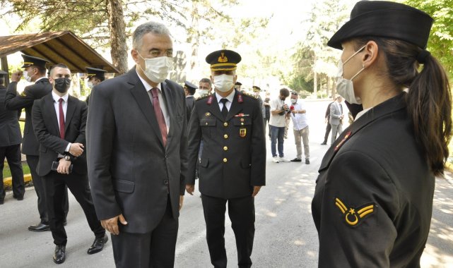 Vali Ayyıldız, Jandarma personelleri ile bayramlaştı