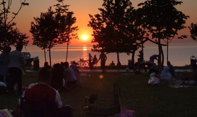 Van Gölü&#039;nde seyrine doyumsuz gün batımı