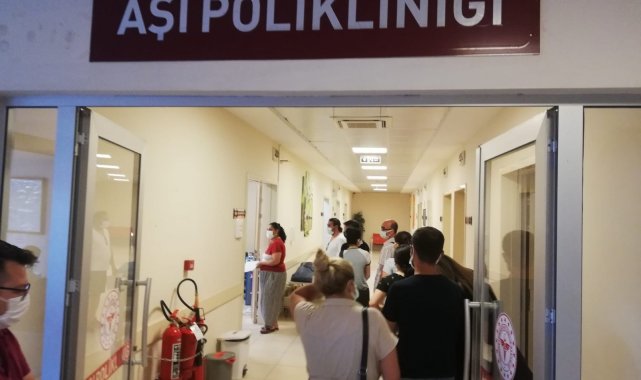 Vatandaşların aşıya ilgisi sürüyor