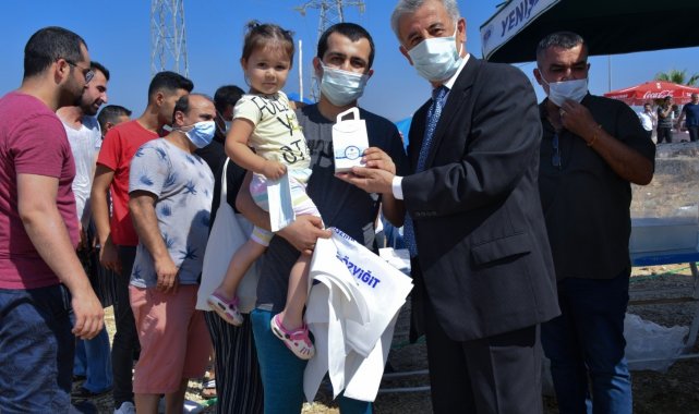 Yenişehir Belediyesi, mobil kesim alanında poşet dağıttı
