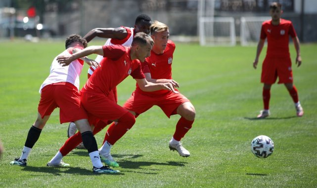 Yiğidolar&#039;da Petrocub maçı hazırlıkları sürüyor
