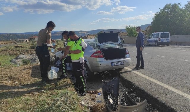 Yozgat&#039;ta tır ile otomobil çarpıştı: 4 yaralı