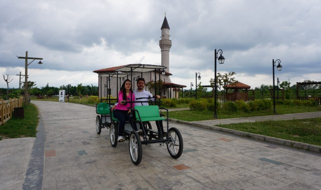 Ziyaretçilerin merkezi "Çarşamba"
