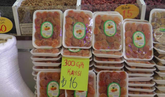 15 kaselik aşurenin maliyeti 60 TL