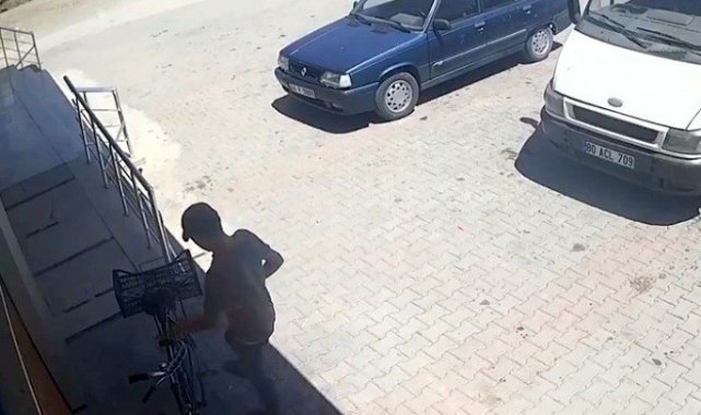 15 yaşında 50 ayrı suç kaydı bulunan hırsızlık şüphelisi tutuklandı