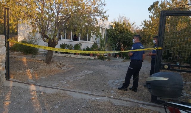 15 yerinden bıçaklanarak öldürülmüş olan kadının oğlu gözaltına alındı