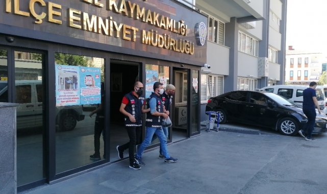 2 komşusunu bıçaklayarak öldüren anne ve oğlu adliyeye sevk edildi